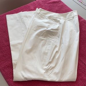 Women’s white pants